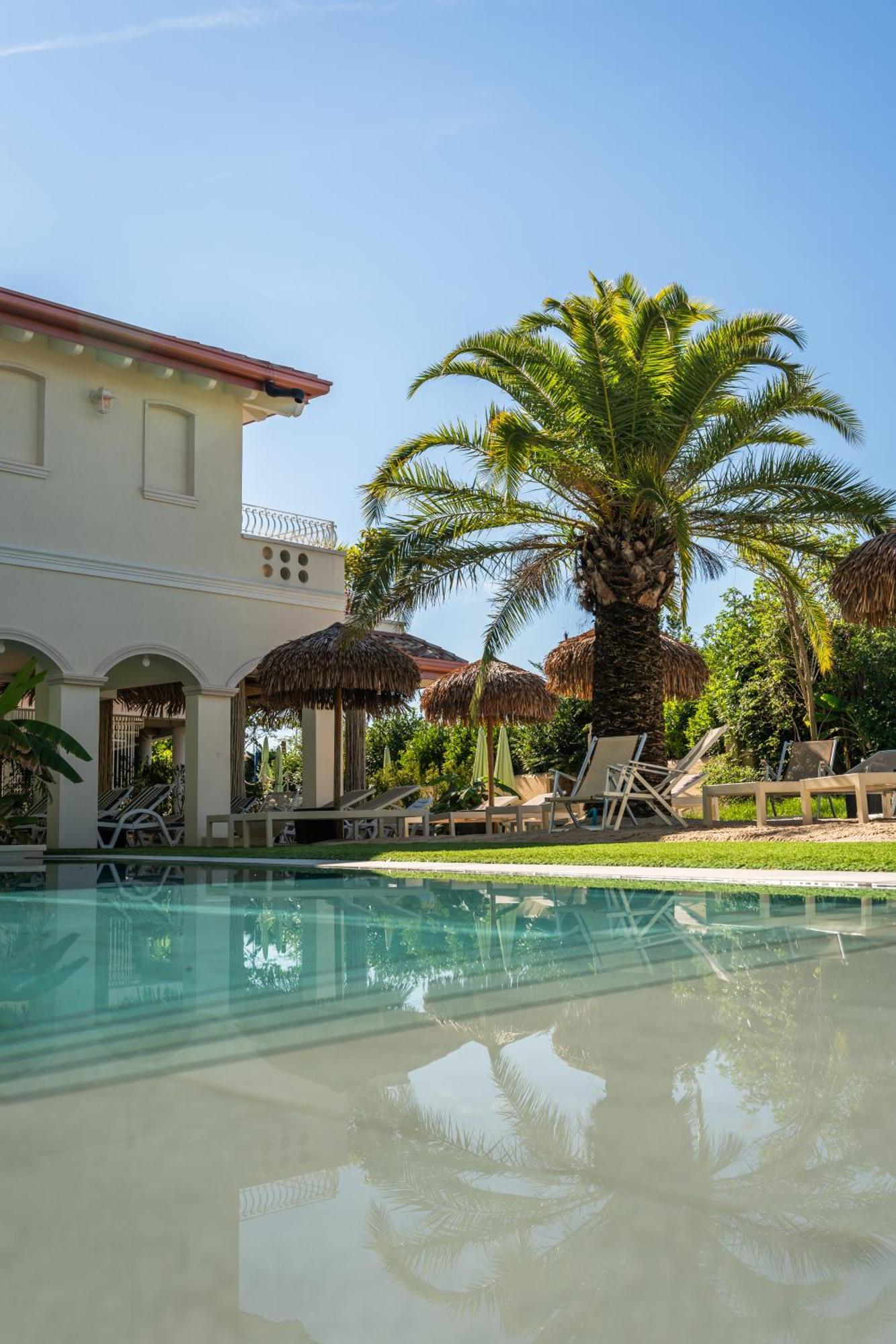 Aqa Palace 4*
